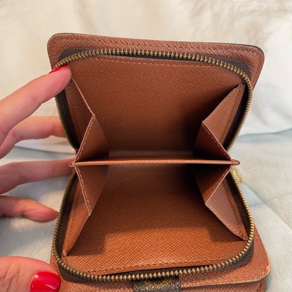 CA0968 Louis Vuitton Compact Zip Monogram Canvas Bifold Wallet Brown - Picture 12 of 12